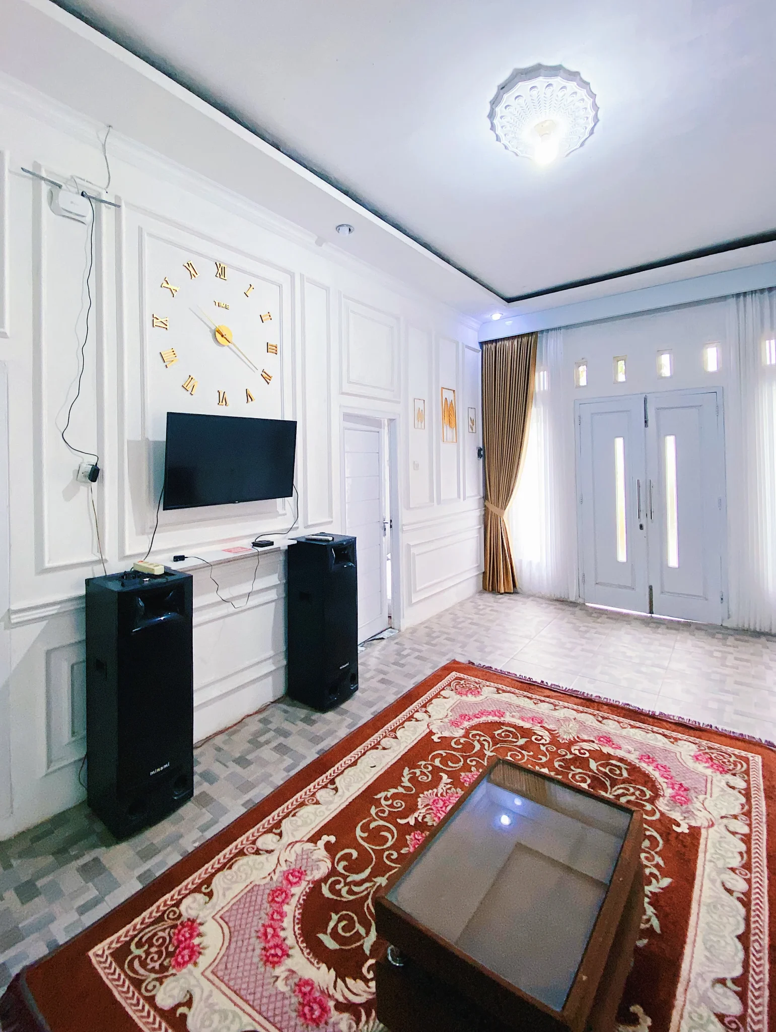 12. chelsea homestay