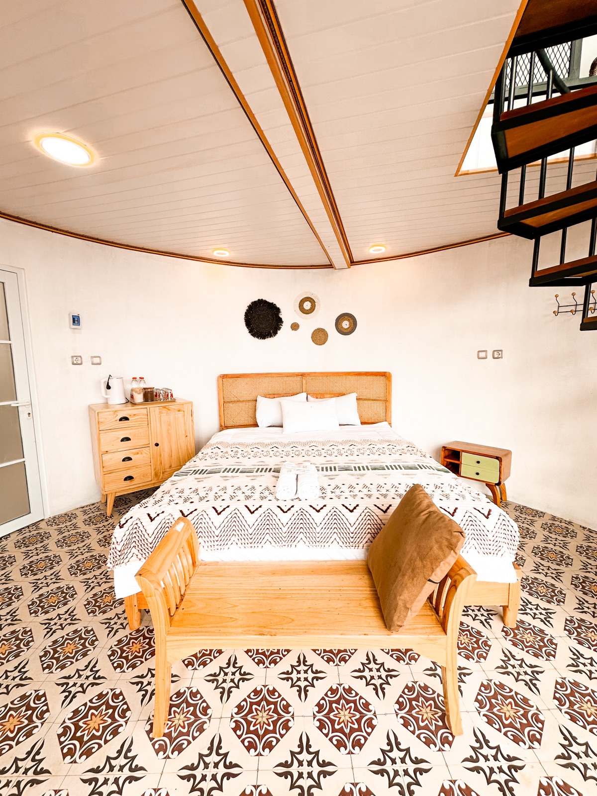 Home 27. villa tabung pintu langit 01