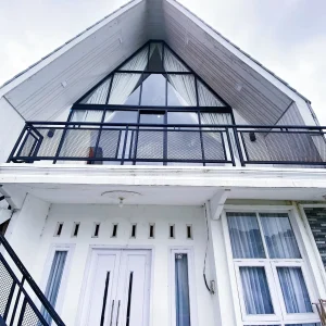 14. chelsea homestay